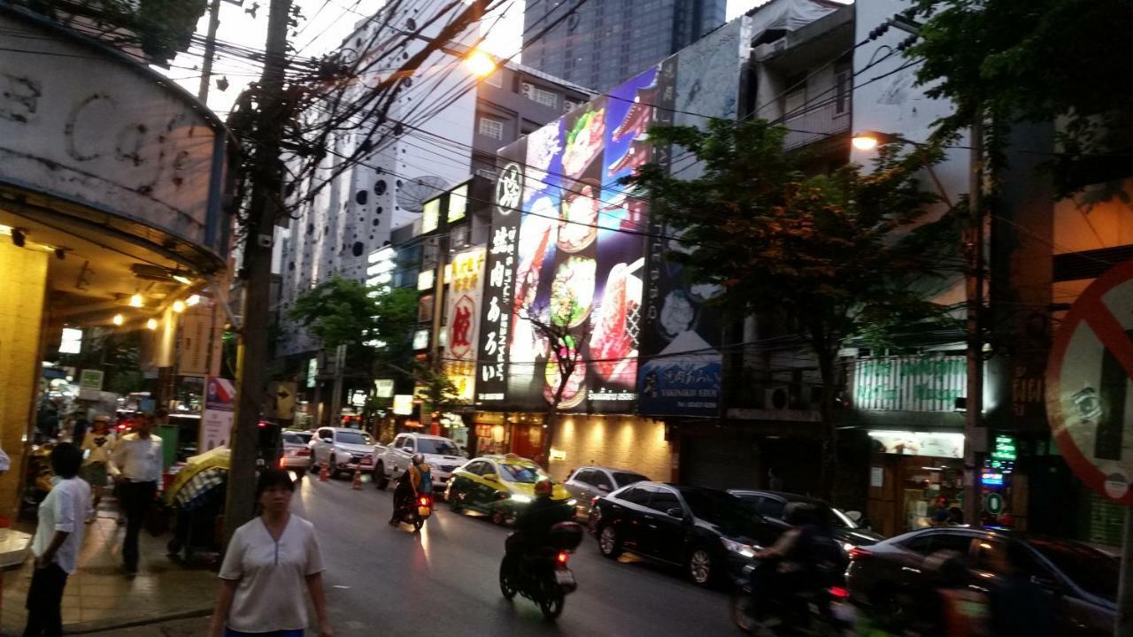 Travel Lodge Surawong (Adults Only) Bangkok Kültér fotó
